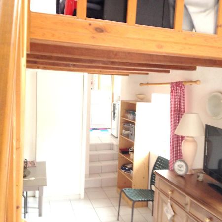 Studio Avec Piscine Privee Jardin Clos Et Wifi A Saint Jean D'Angely エクステリア 写真